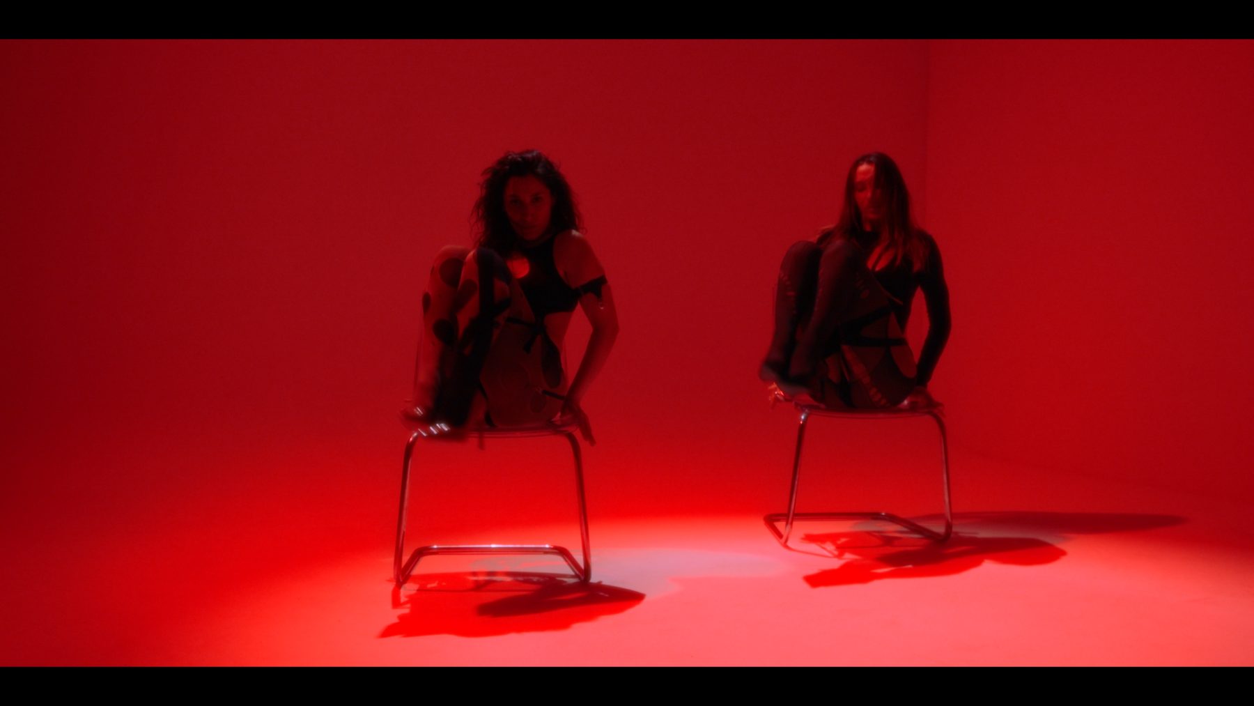 Oyster — still 3